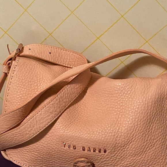 TED BAKER Pink salmon leather Markun Cross Body Bag - Picture 15 of 16
